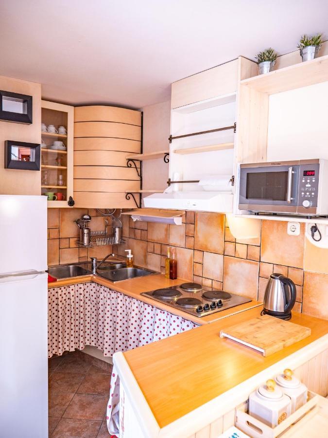 Apartment And Room Mauro Split Exterior photo